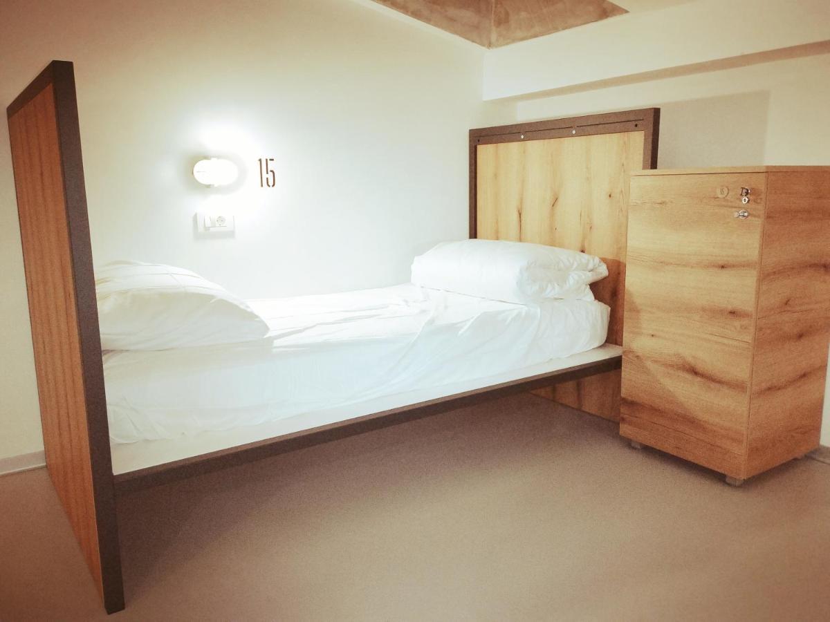 Garage Hostel Нова Горица Екстериор снимка