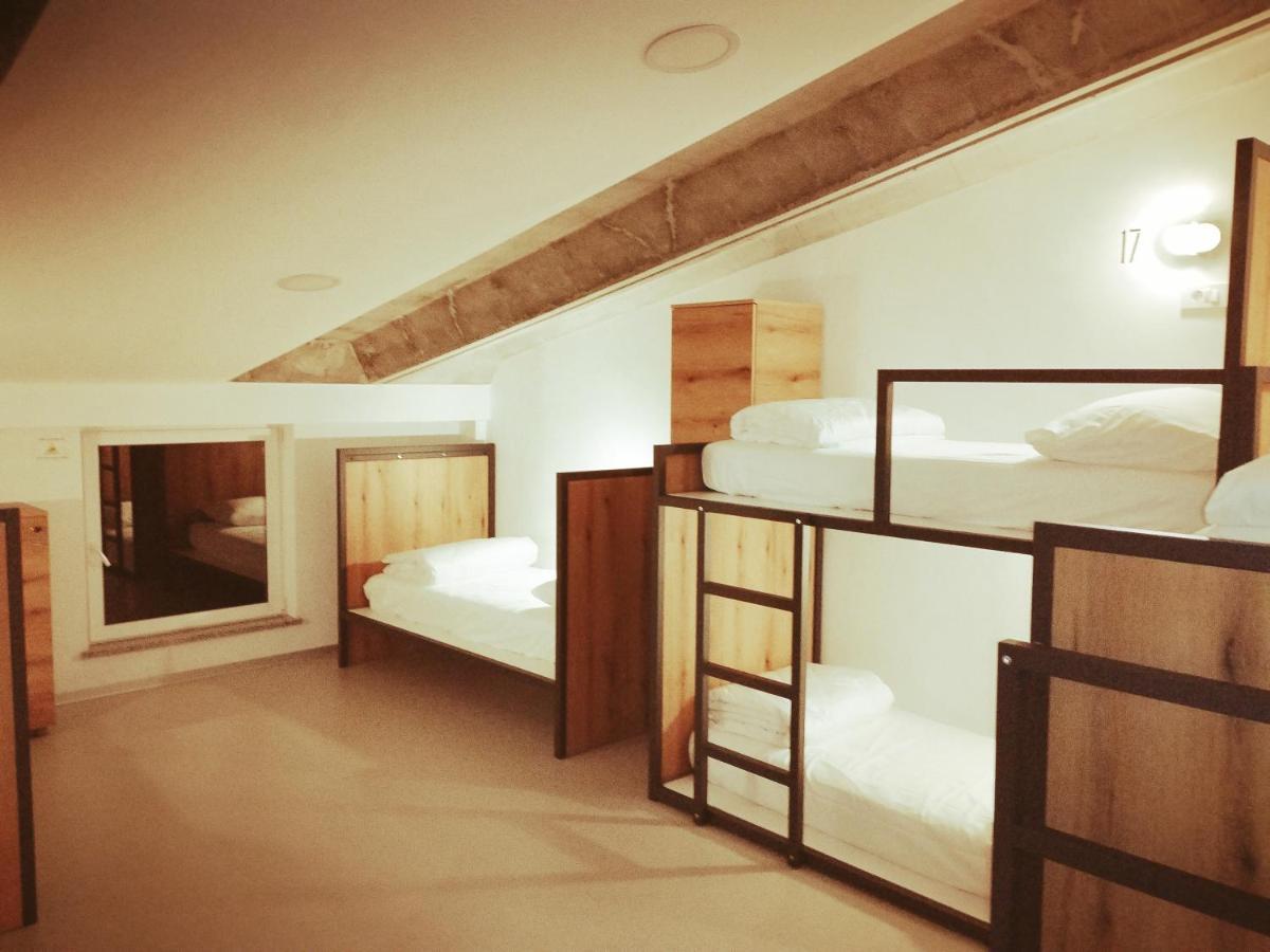 Garage Hostel Нова Горица Екстериор снимка
