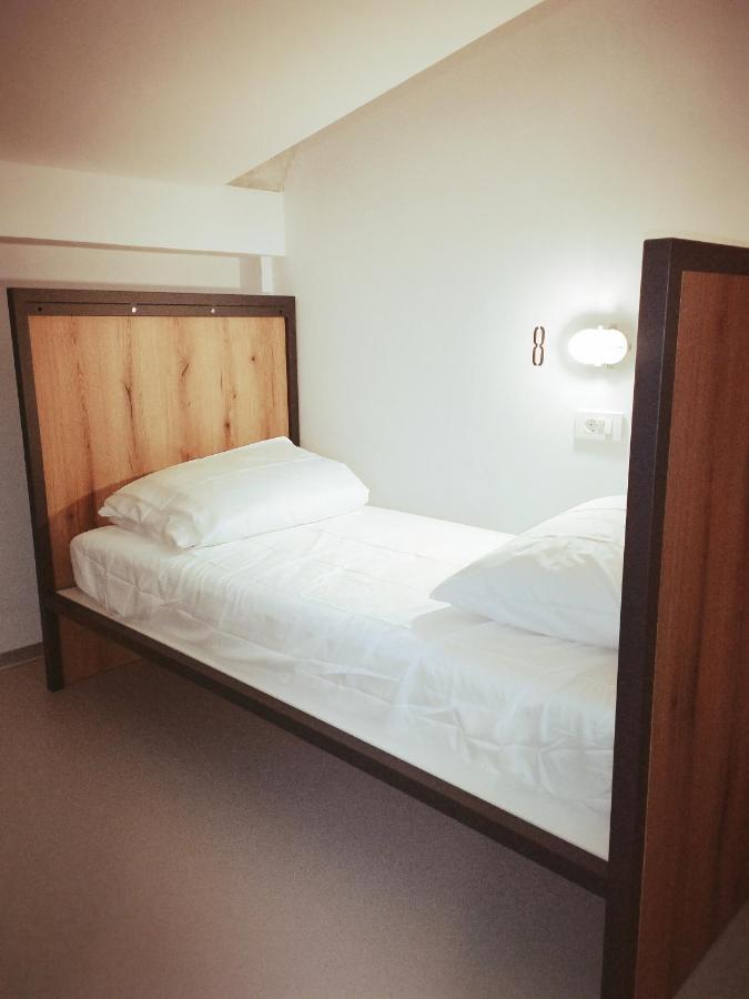 Garage Hostel Нова Горица Екстериор снимка
